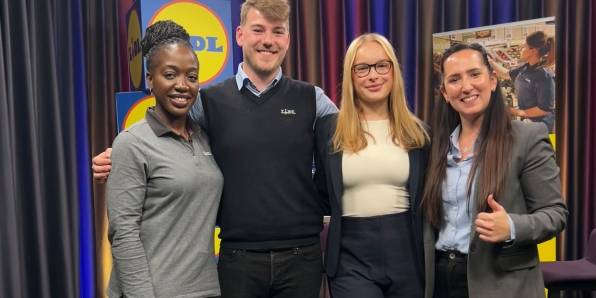 Moderatoren vom digitalen Schüler Info-Talk