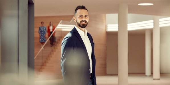 Personal Marketing Mitarbeiter Flu r