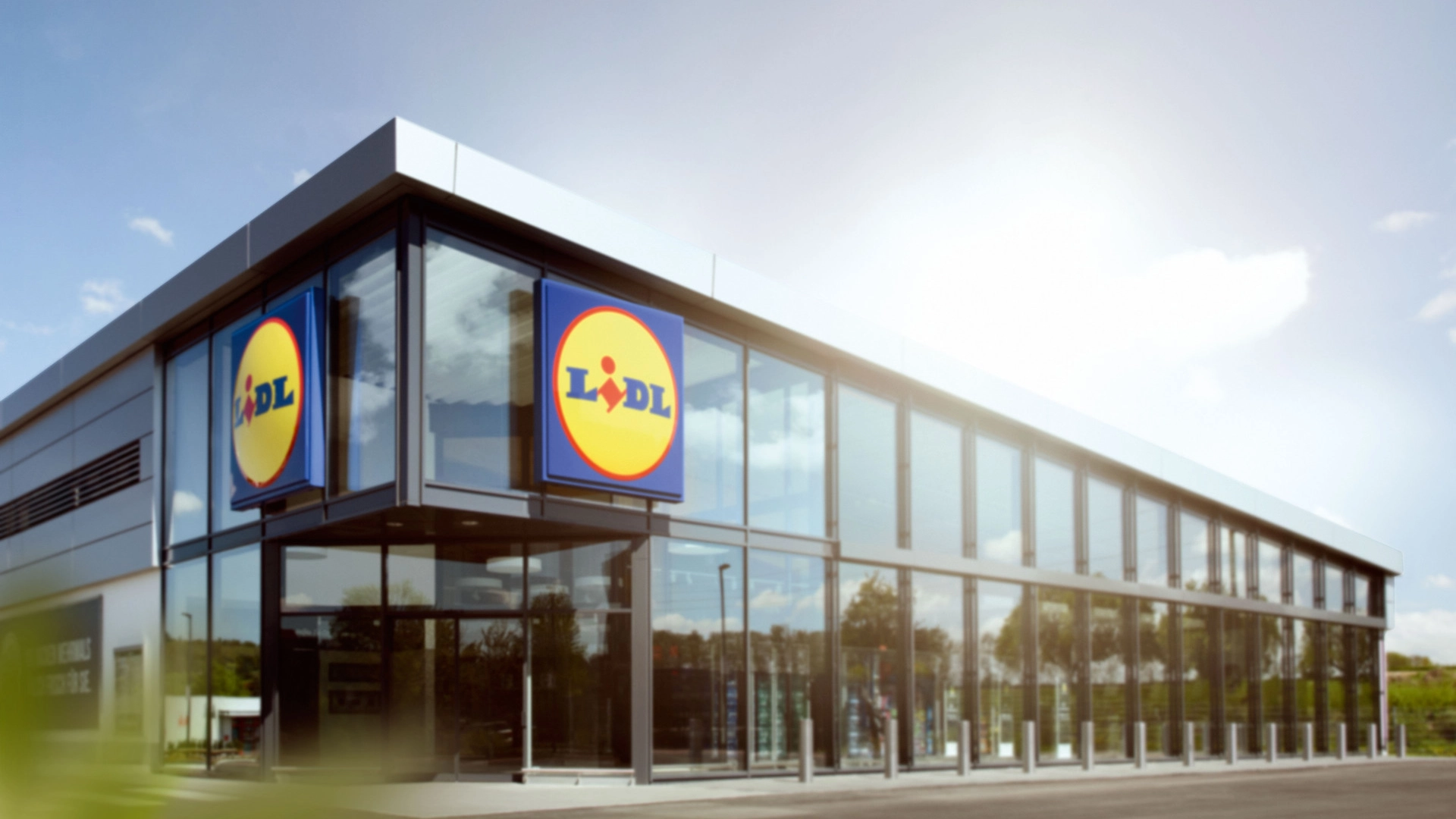 v0-lidl-filiale-außen_2zu1
