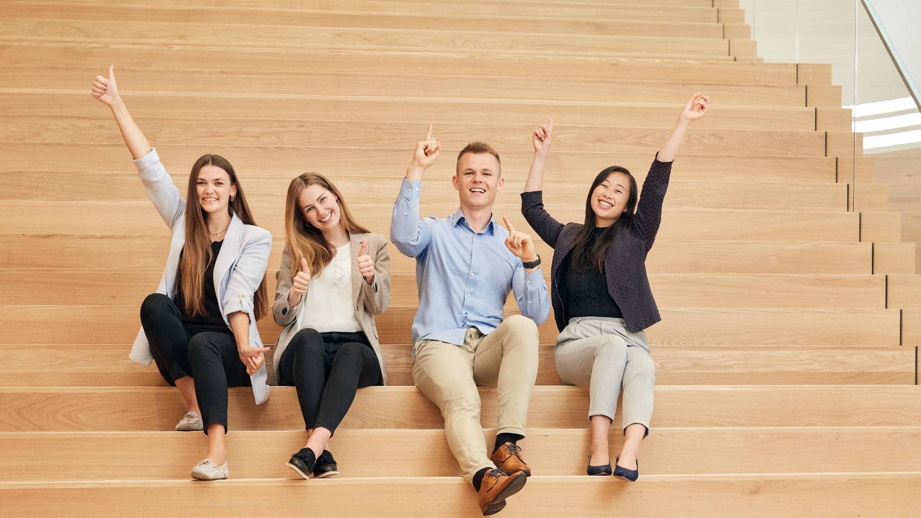 Studenten auf der Treppe