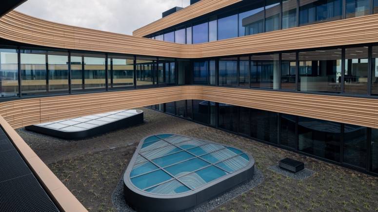 z0-bad-wimpfen-innenhof_2zu1