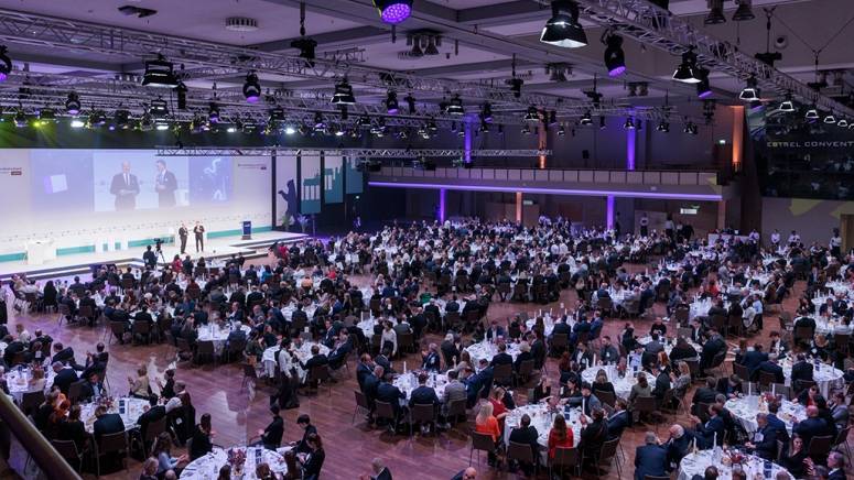 bl-handelskongress-nathalie-galerie-2_4zu3