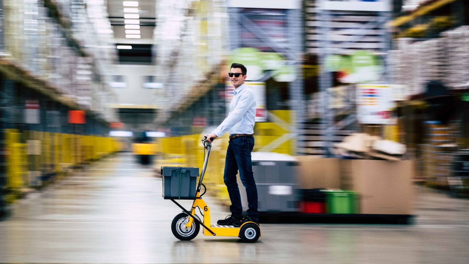 Logistik im Einzelhandel – Fachbereiche, Infos und Erfahrungen | Lidl