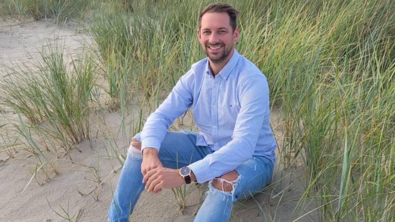 Filialleiter Lutz am Strand