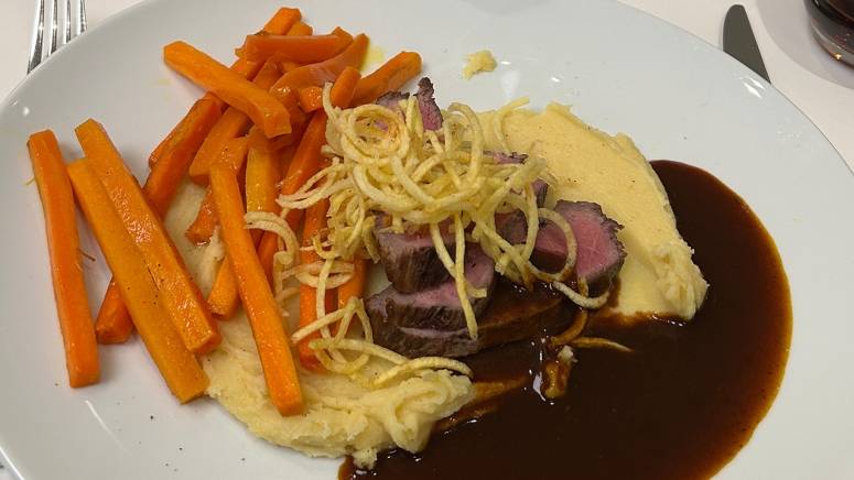 business-dinner-essen-hauptseise_2zu1