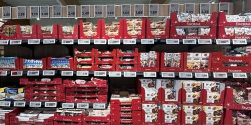 Regal mit Favorina-Produkten