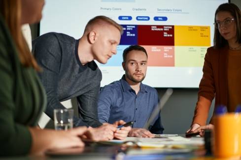 Diskussion im Meeting