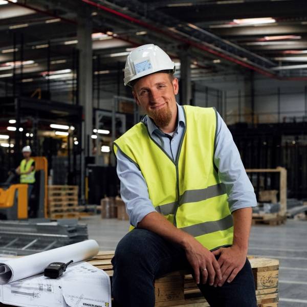 Mark, Bereichsleiter Intralogistik International bei Lidl