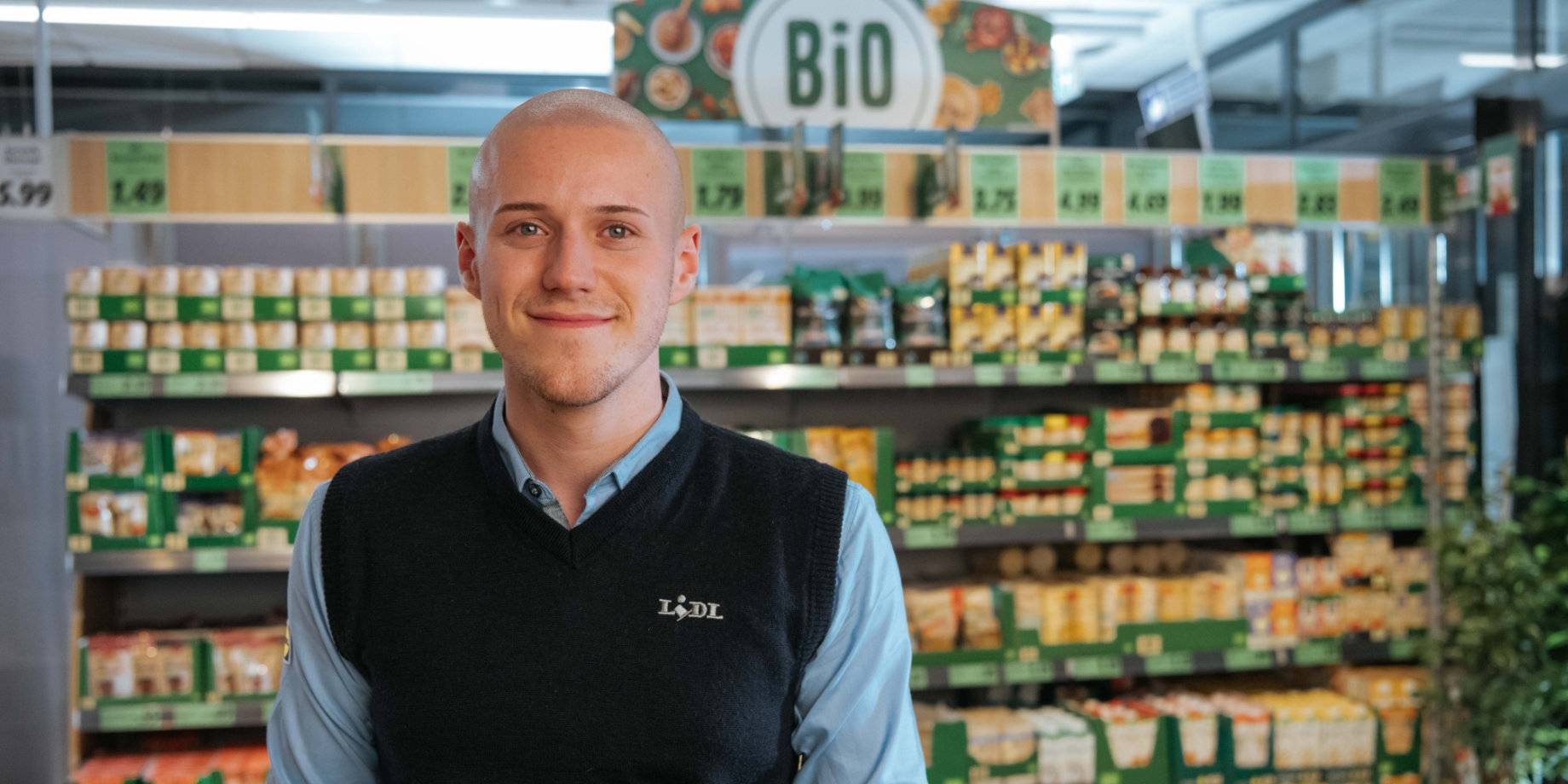 Tristan macht das Abiprogramm Vertrieb